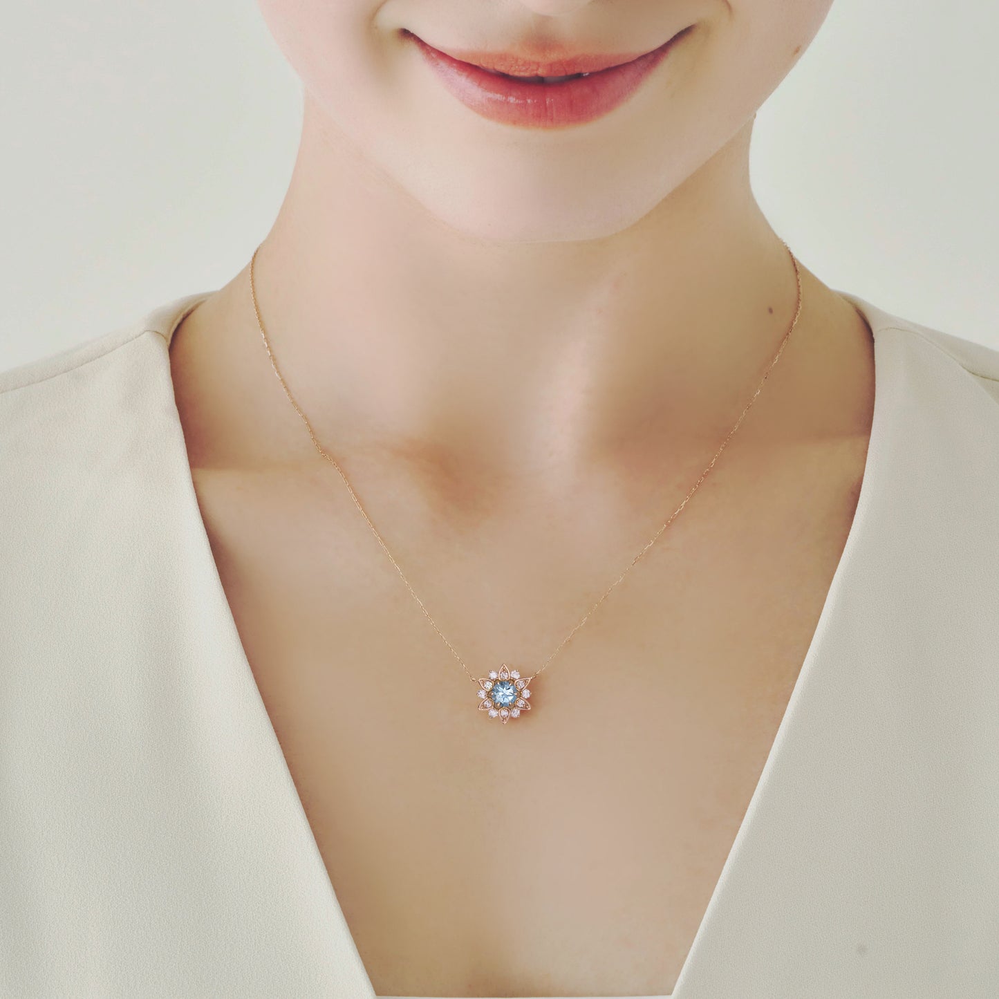 Nymphaea / Aquamarine necklace