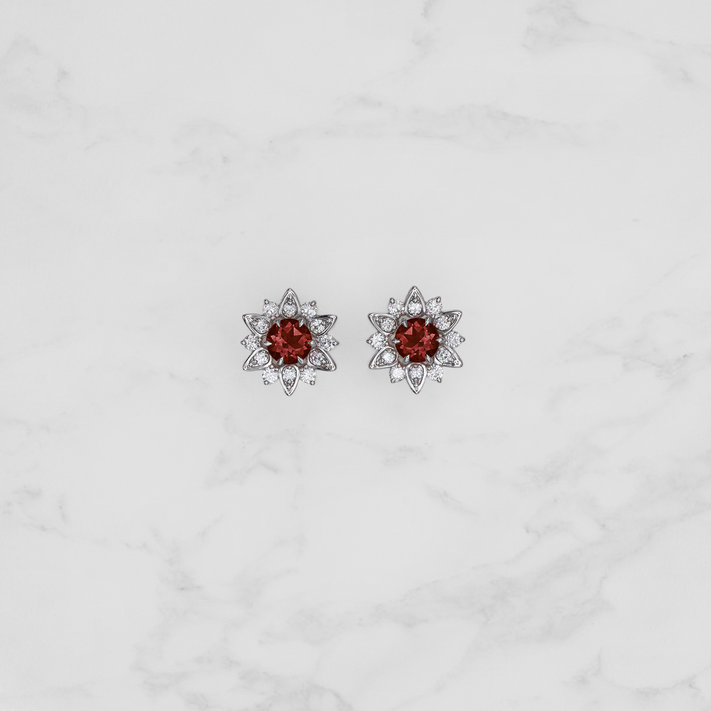 Nymphaea / Garnet earrings