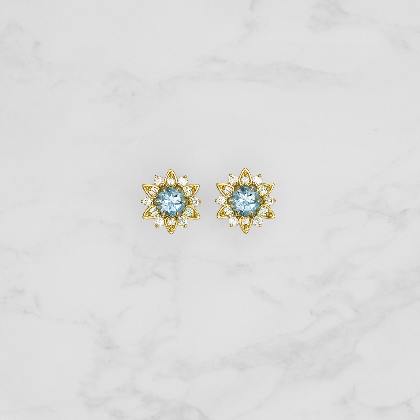 Nymphaea / Aquamarine earrings
