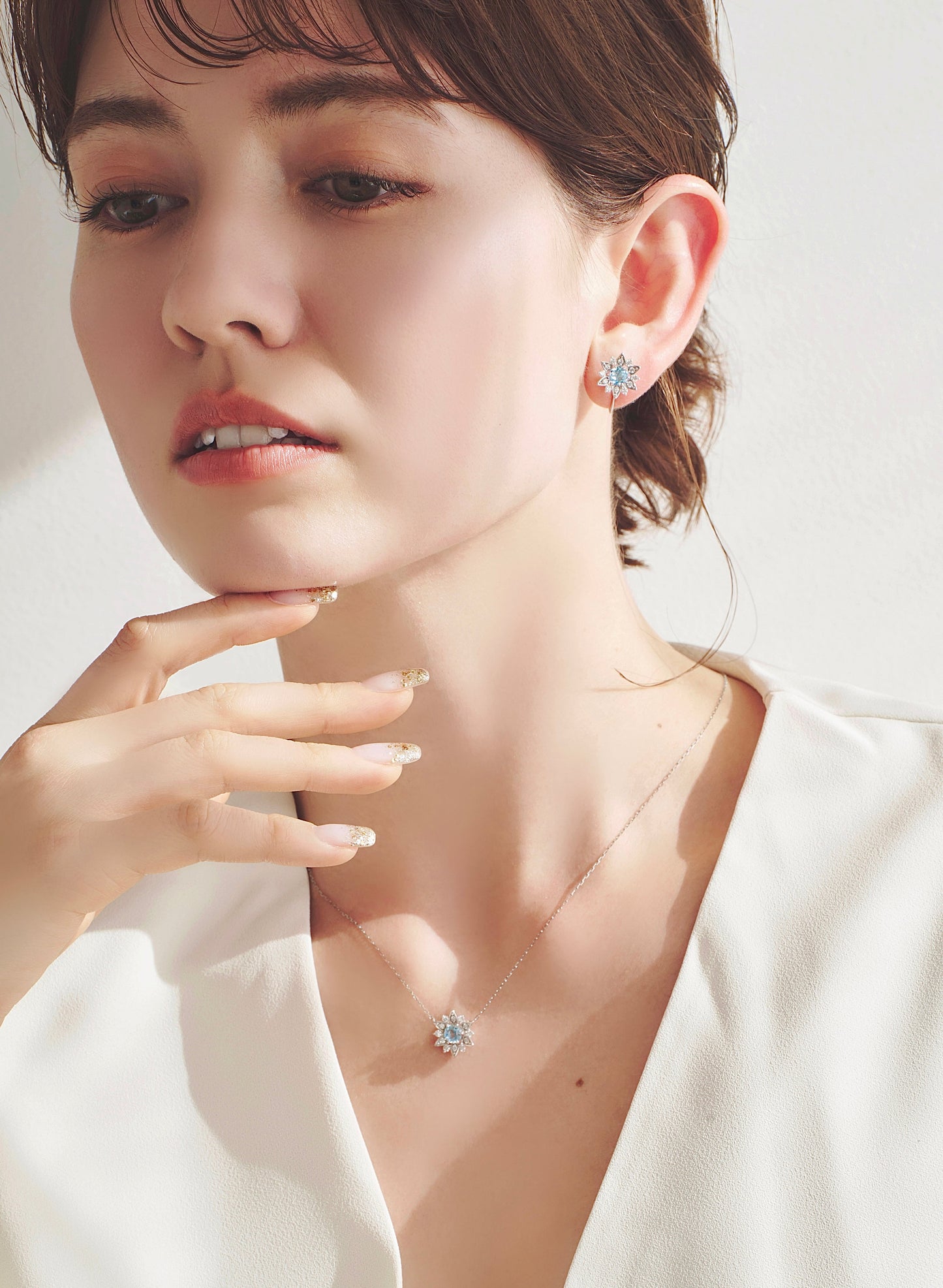 Nymphaea / Diamond necklace