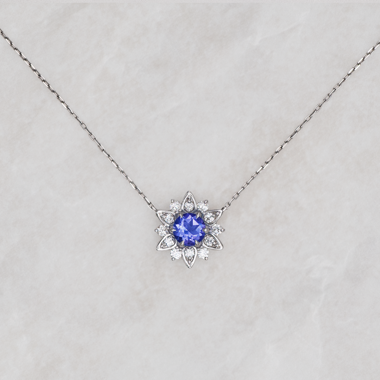 Nymphaea / Tanzanite necklace