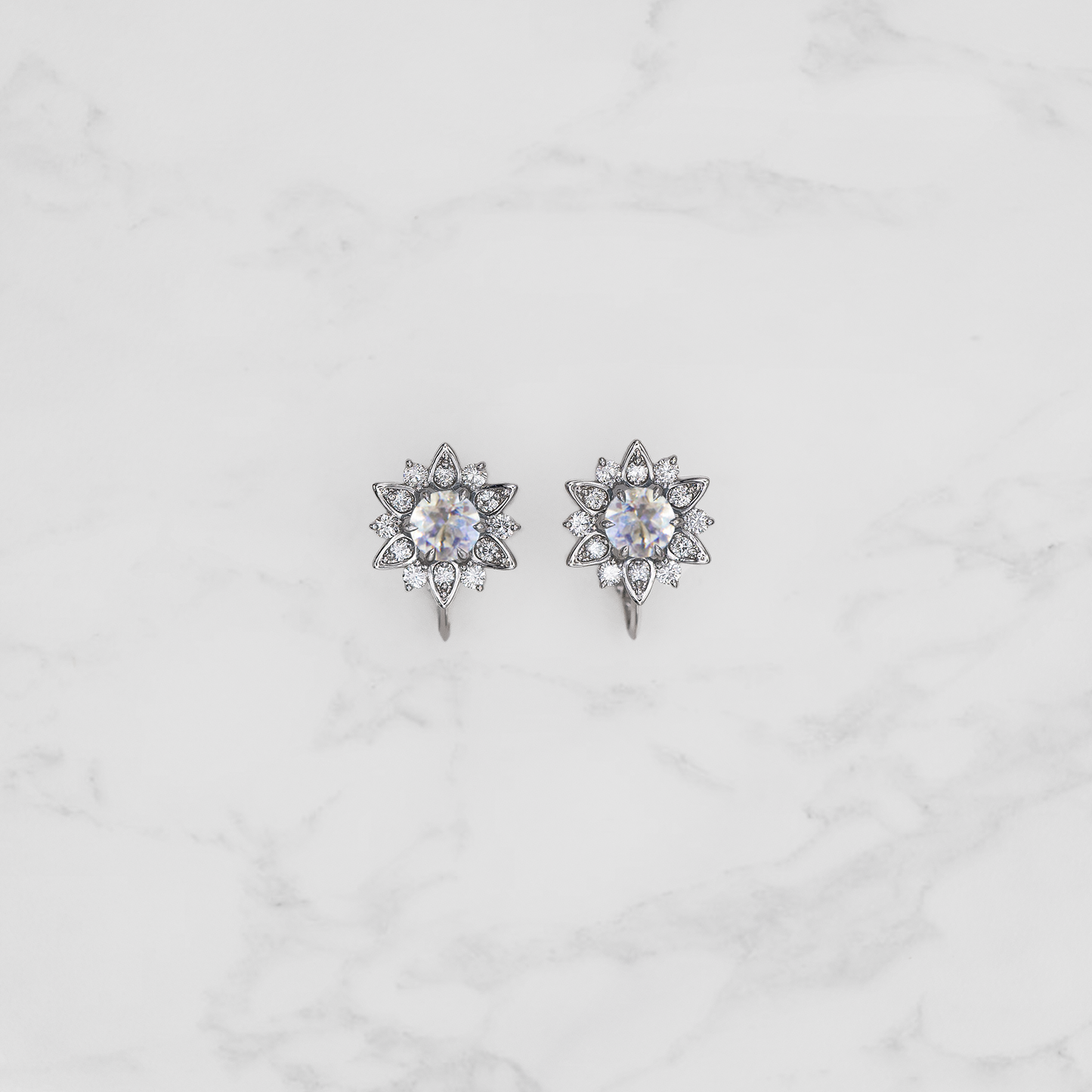 Nymphaea / Blue Moonstone earrings