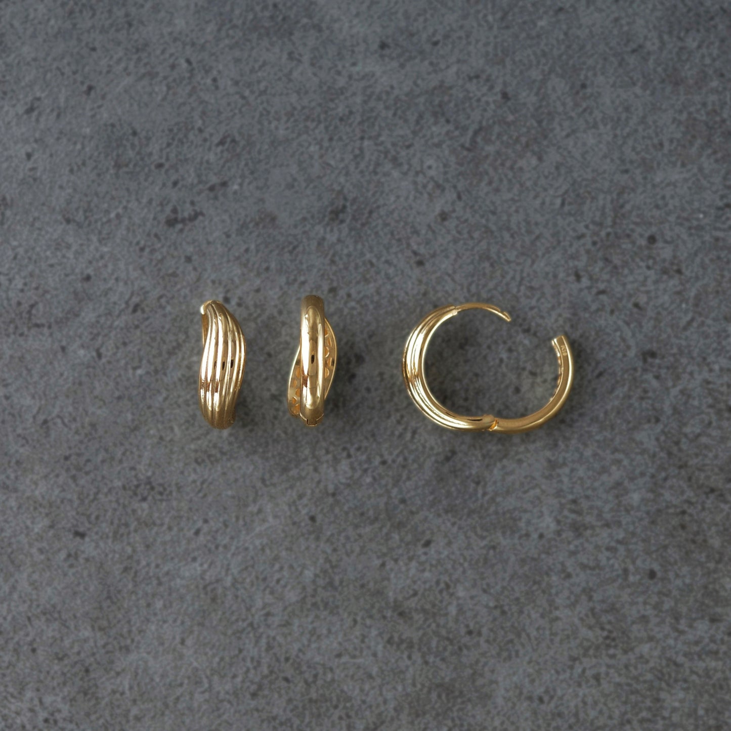 Rippled / Experimental Pierced earrings
