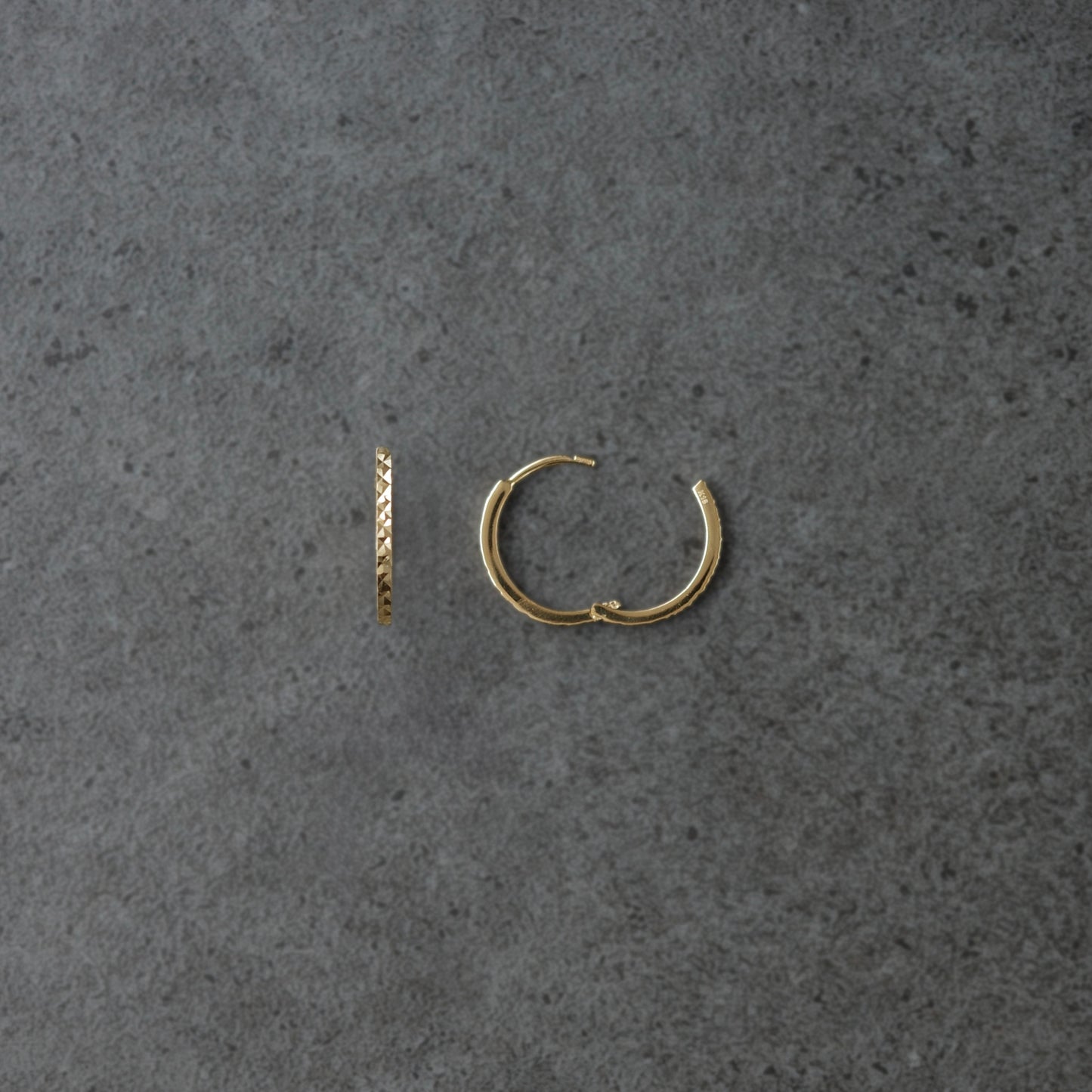 Cutting / S / Experimental Pierced earrings